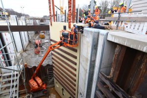 Primeur: composietdeuren in sluis geplaatst